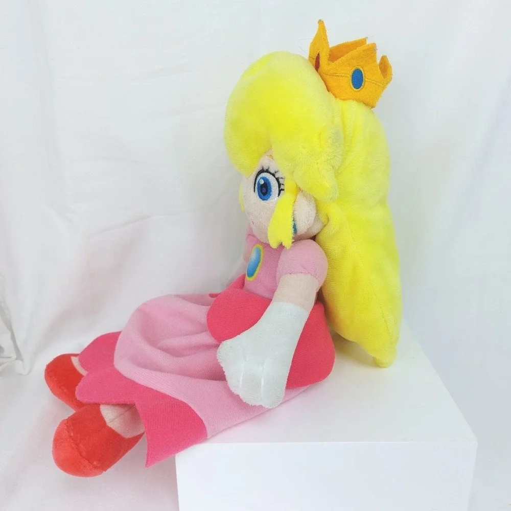 Super Mario Princess Peach Plush 9